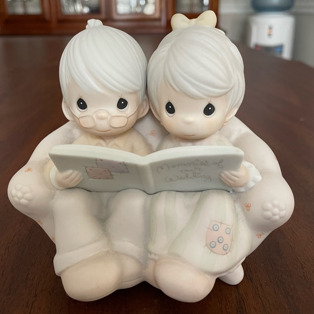Precious Moments memories of our wedding figurine.  Excellent condition!